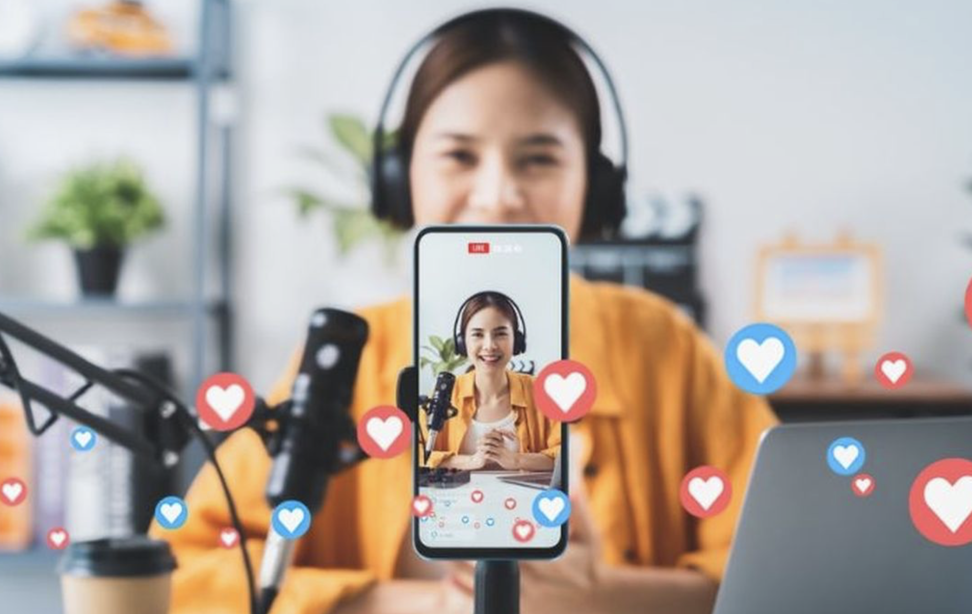 pemasukan konten kreator bulanan